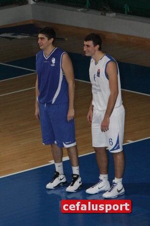 101128_sport 102y_tn.jpg